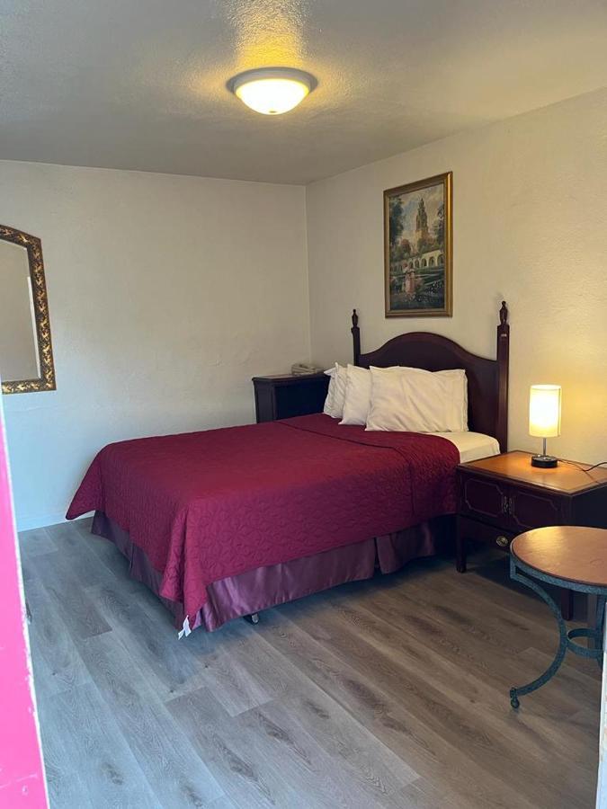 Economy Inn Paso Robles Dış mekan fotoğraf