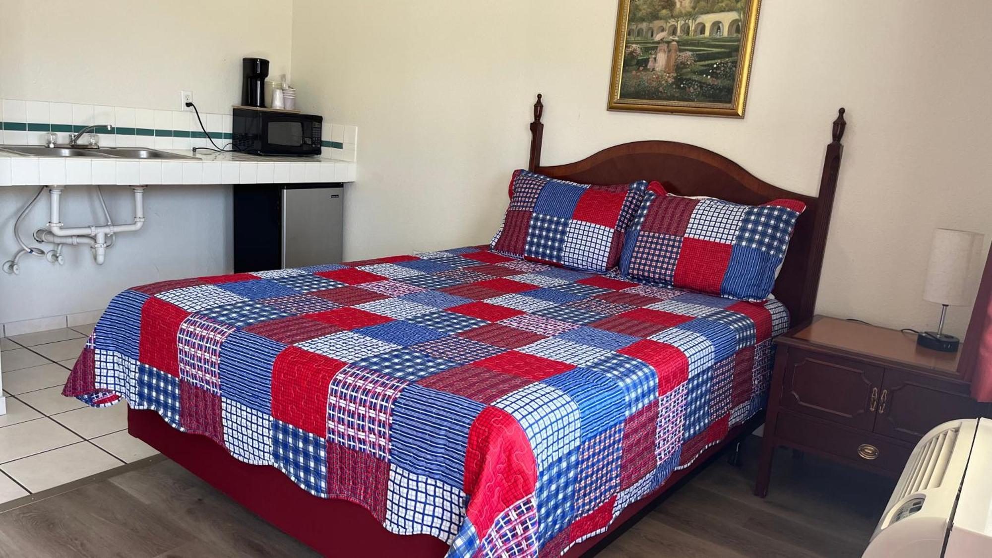 Economy Inn Paso Robles Dış mekan fotoğraf