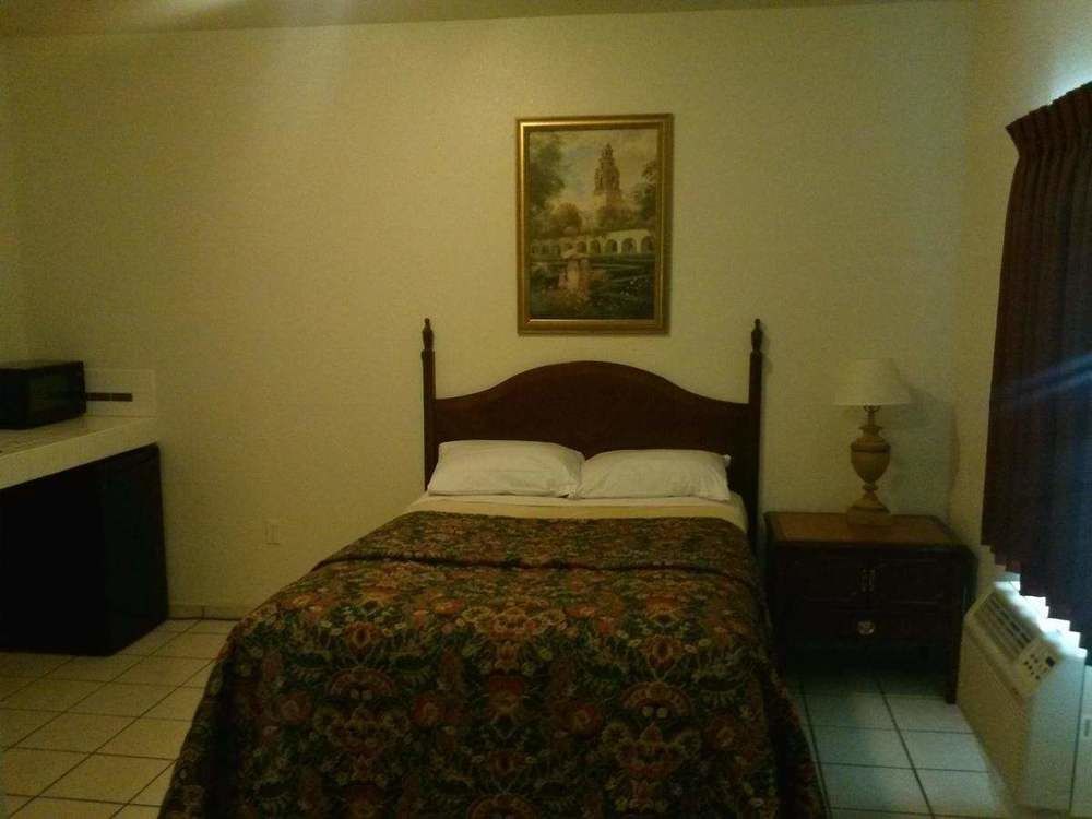 Economy Inn Paso Robles Dış mekan fotoğraf